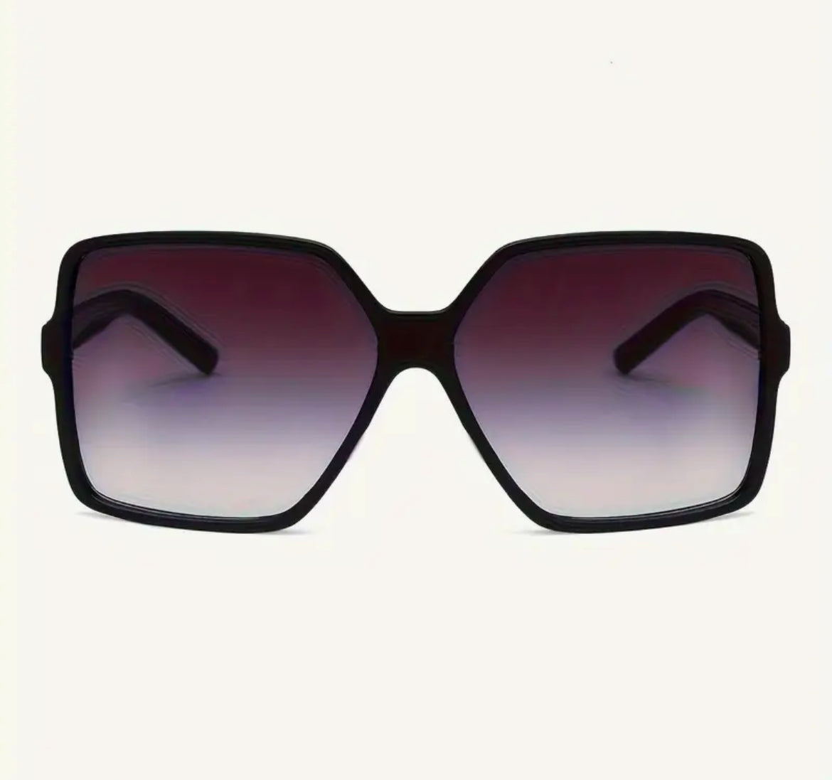 Chantelle’s A Pair of Women'S Black Oversized PC Frame Glasses, Perfect for a Y2K Fashion Vibe, Suitable for Everyday Use, Music Festivals, And Punk Style.